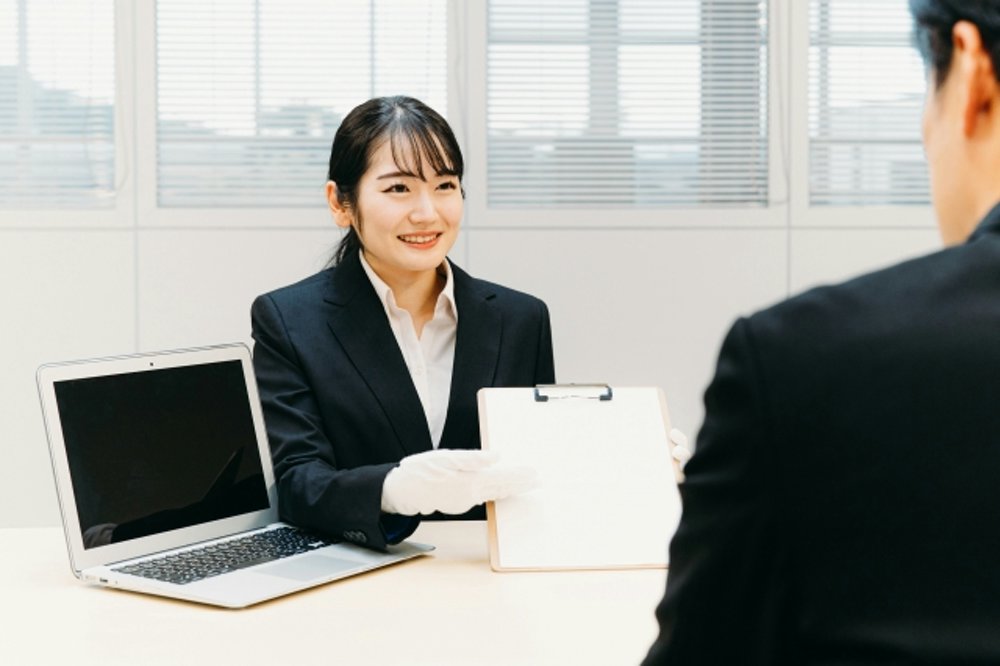 質屋からお金を借りる